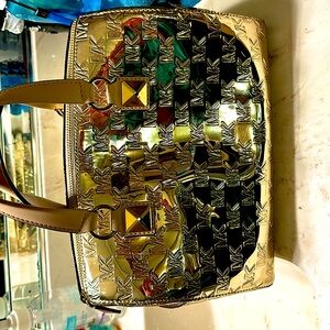 Gorgeous Michael Kors purse brand new gold